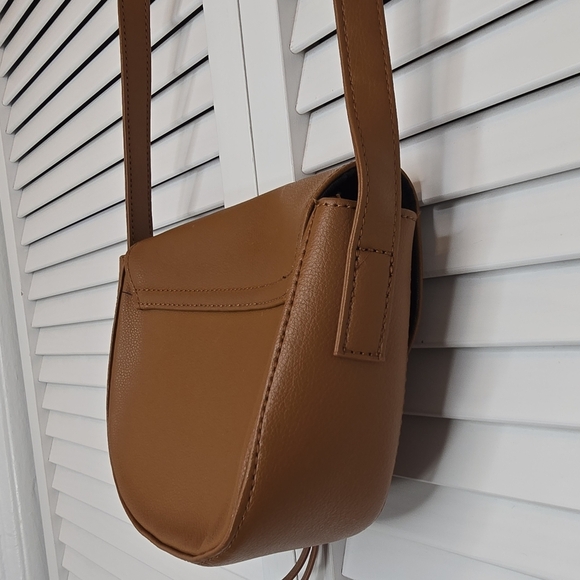 JJ WINTERS Ivy Crossbody Mini Saddle Bag Cognac Genuine Leather Gold Ring Women - Picture 5 of 15